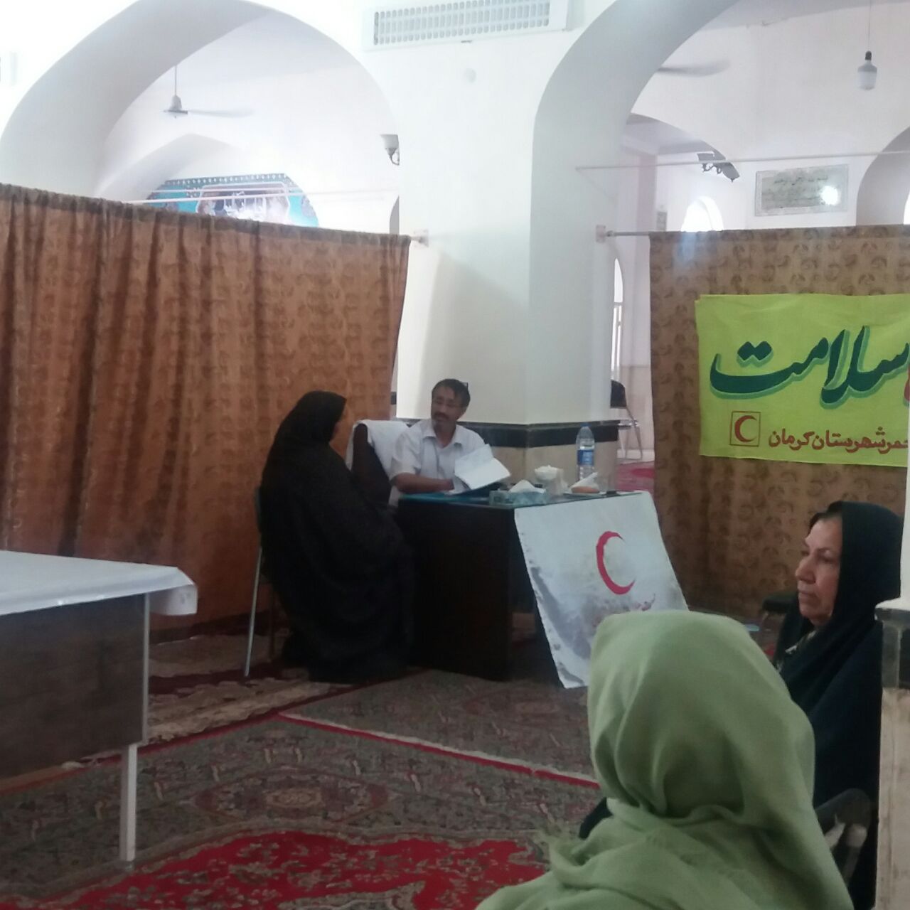 بهره مندی بیش از یکصد نفر از خدمات ایستگاه سلامت هلال احمر کرمان